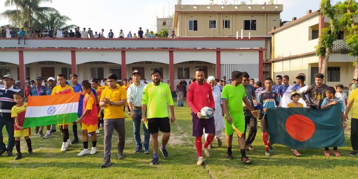 গোপালপুরে বাংলাদেশ বনাম ভারত ক্লাব পর্যায়ে প্রীতি ফুটবল ম্যাচ অনুষ্ঠিত