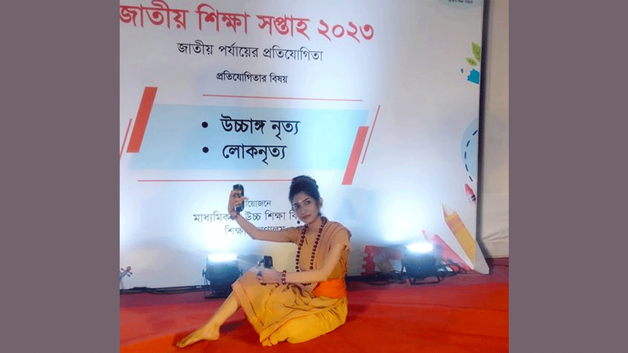 টাঙ্গাইলের নৃত্যশিল্পী মহুয়া আবারও জাতীয় পুরস্কার পেলেন