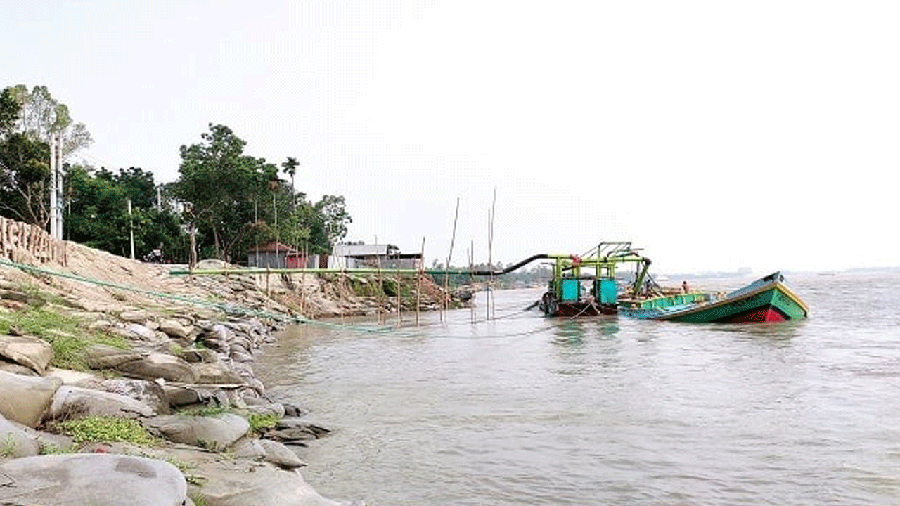 ভূঞাপুরে-যমুনা-নদীতে-এবারও-ধসে