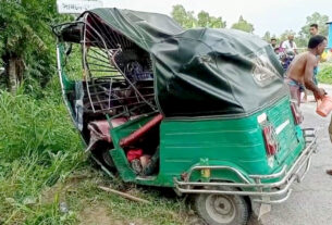 কা‌লিহাতী‌তে-ট্রাক-সিএনজি-সংঘর্ষে-২-জন-নিহত