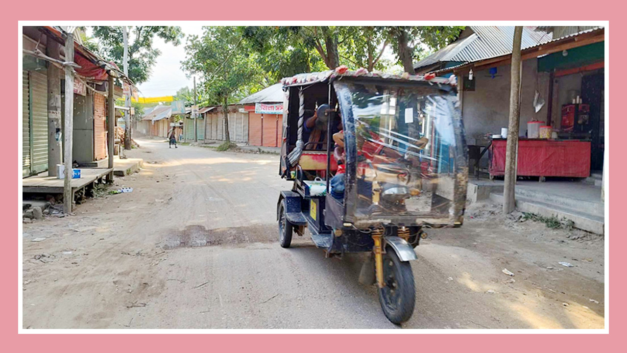 মির্জাপুরে ২ কিলোমিটার সড়কে ১২ স্পিড ব্রেকার: বেড়েছে দুর্ঘটনা