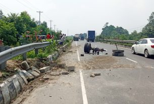 করটিয়ায় বেপরোয়া ট্রাকের চাপায় কৃষক নিহত