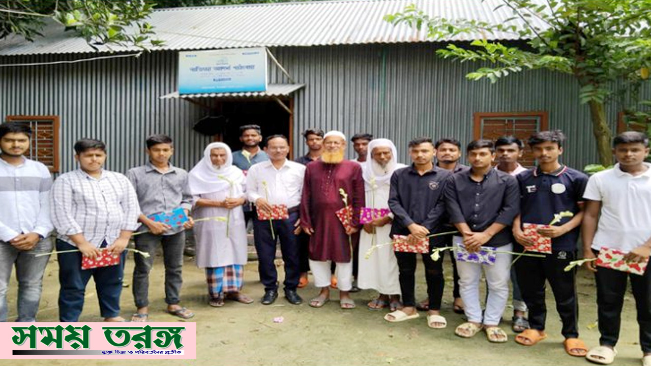 ভূঞাপুরে বাতিঘর আদর্শ পাঠাগারের উদ্যোগে কৃতি শিক্ষার্থীদের সংবর্ধনা