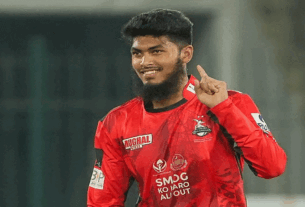 পিএসএলে ইতিহাস গড়লেন রিশাদ ছাড়িয়ে গেলেন সাকিব-কে